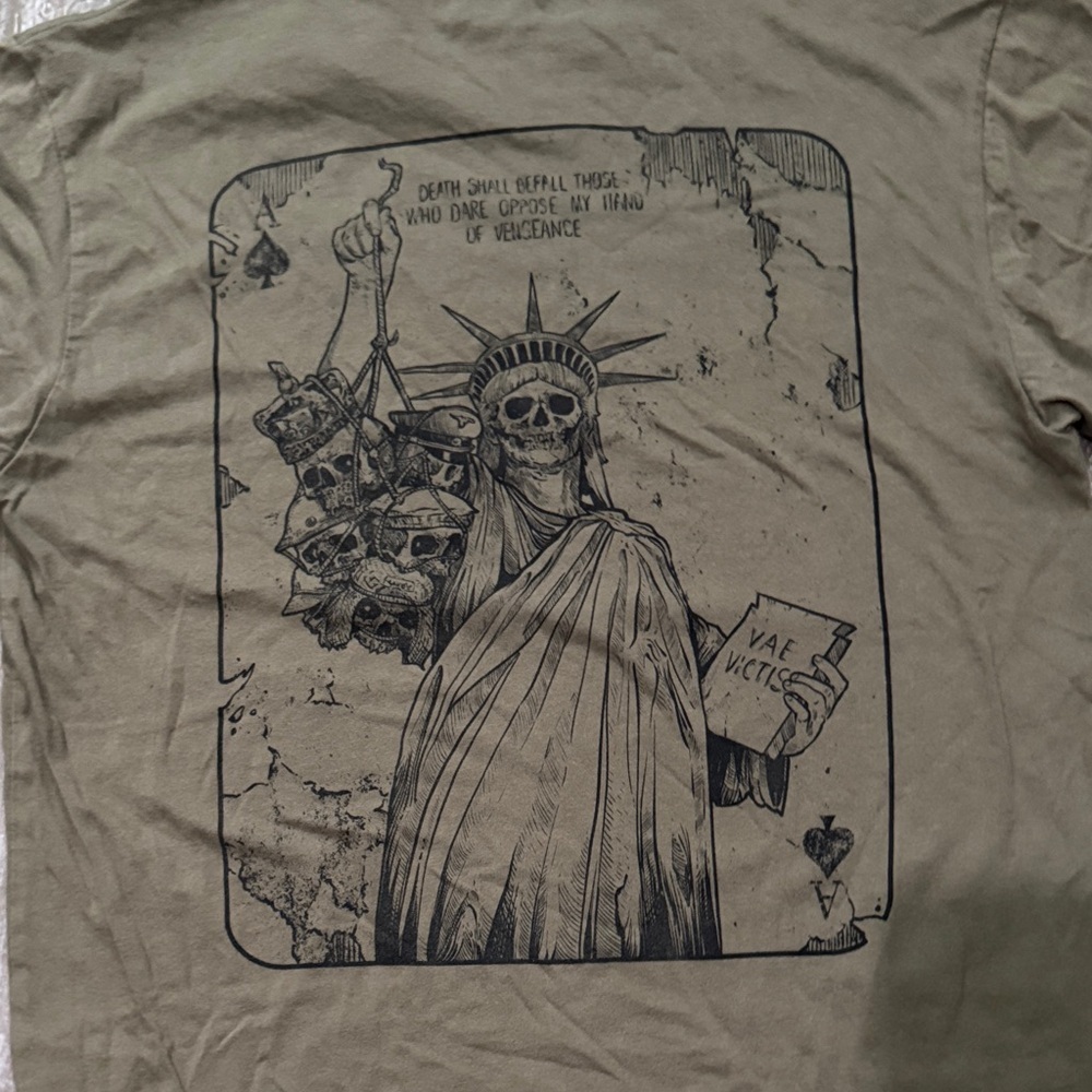 Blackheart Olive Graphic Tee with Statue Design